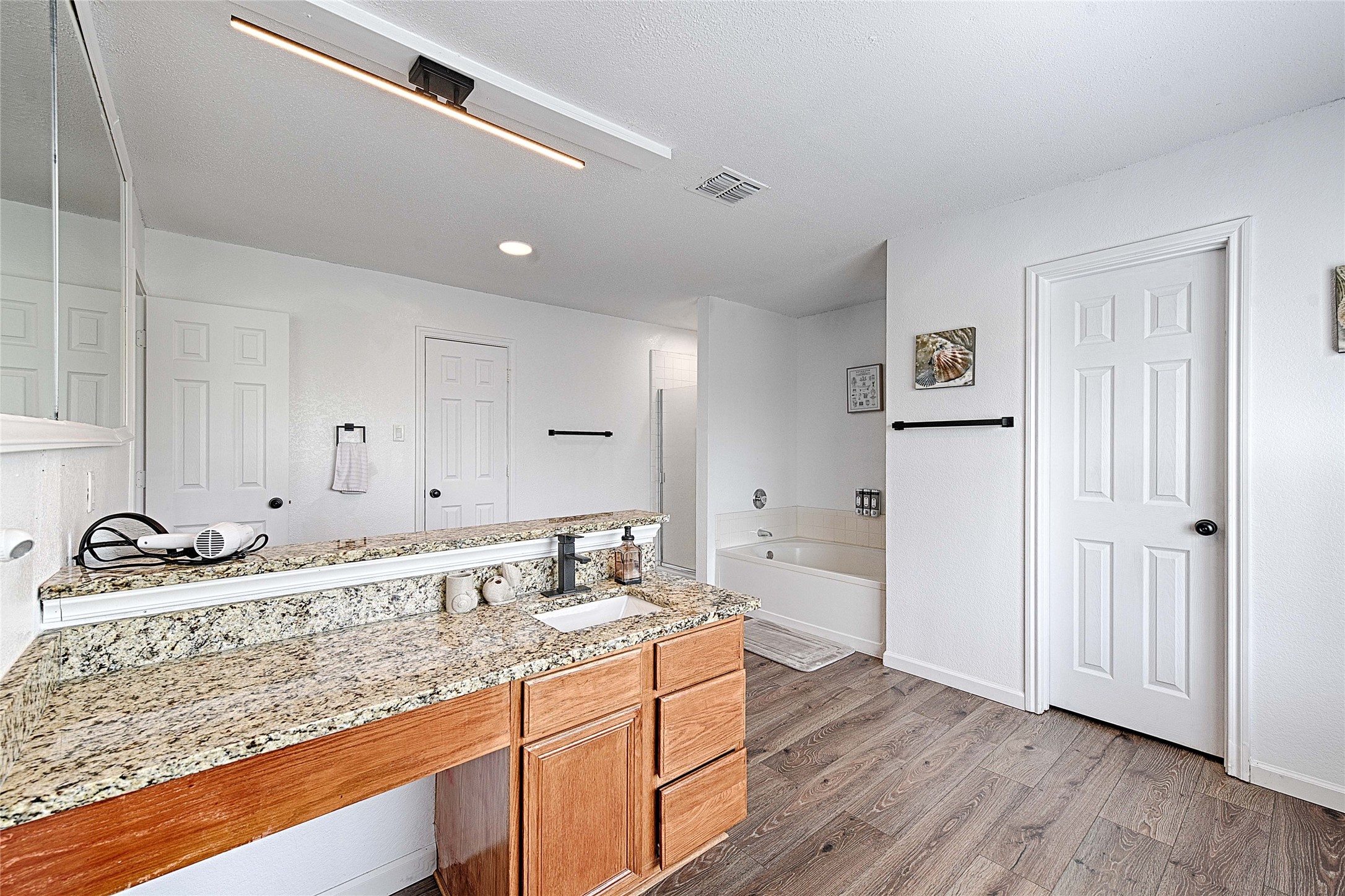 3188 Spyglass Drive Grand Prairie TX 75052