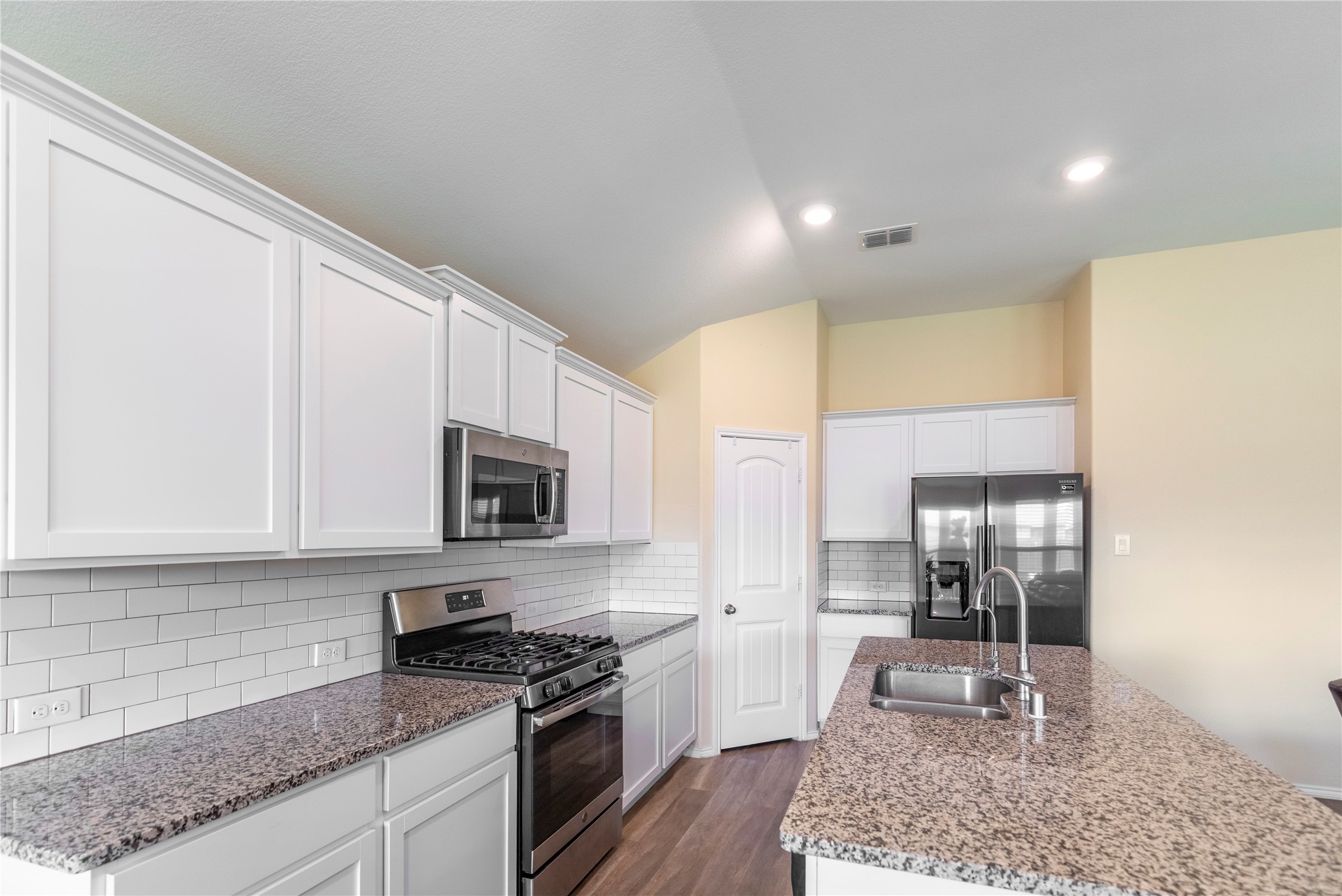 445 Saguaro Drive Fort Worth TX 76052