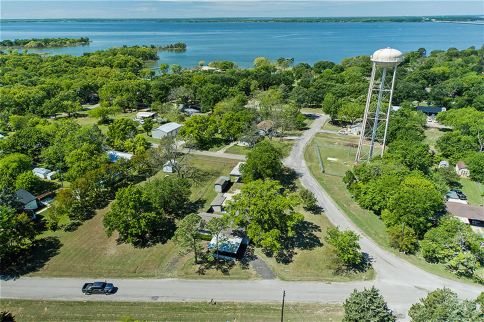 552 Oak Leaf Trail East Tawakoni TX 75472