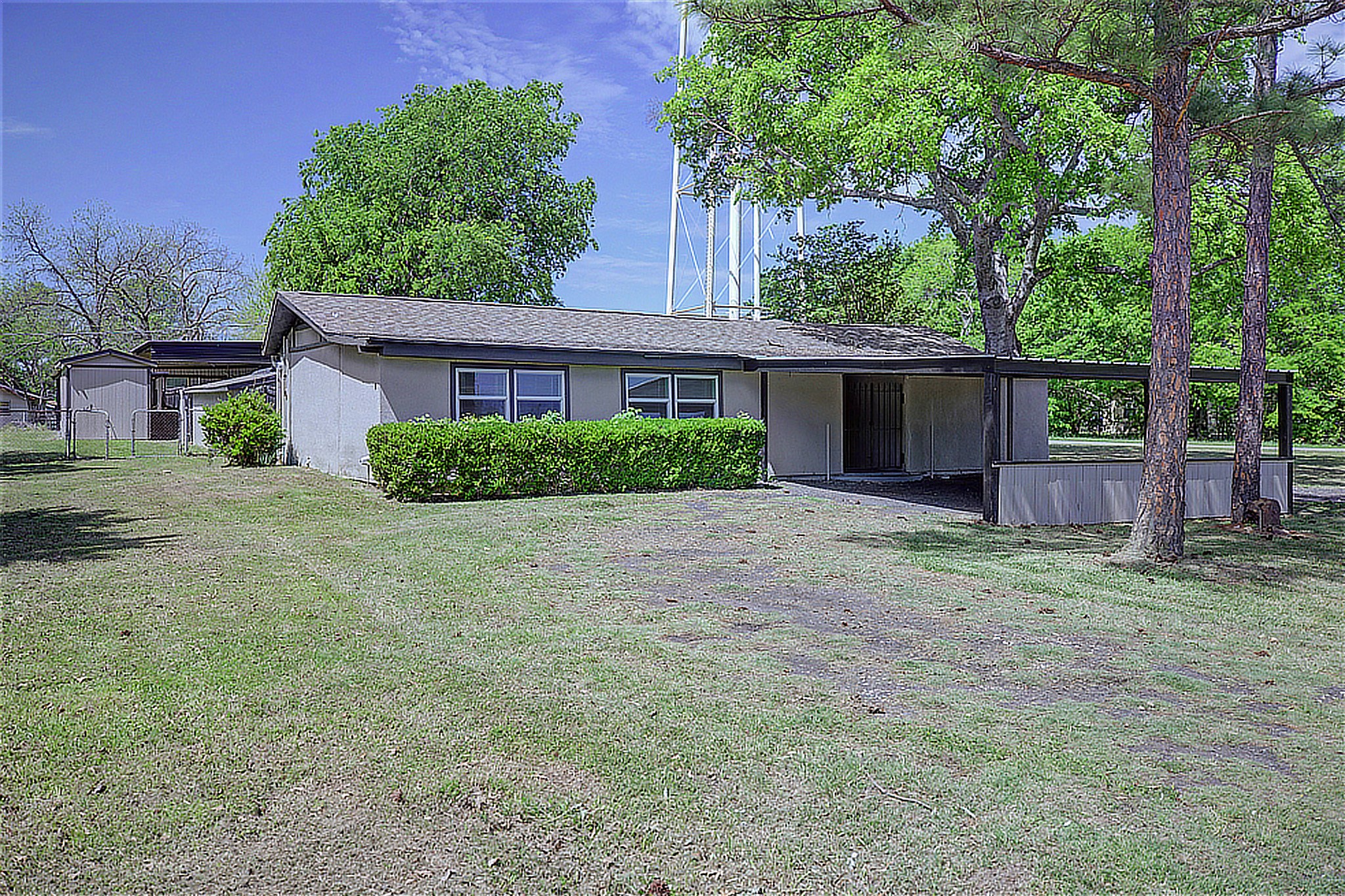 552 Oak Leaf Trail East Tawakoni TX 75472