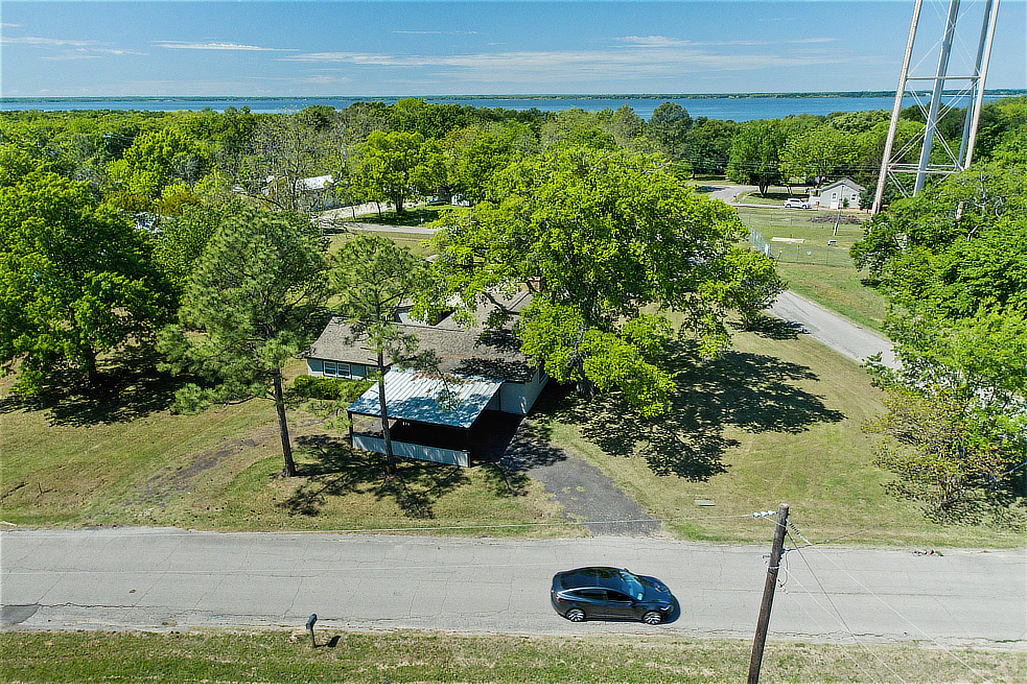 552 Oak Leaf Trail East Tawakoni TX 75472