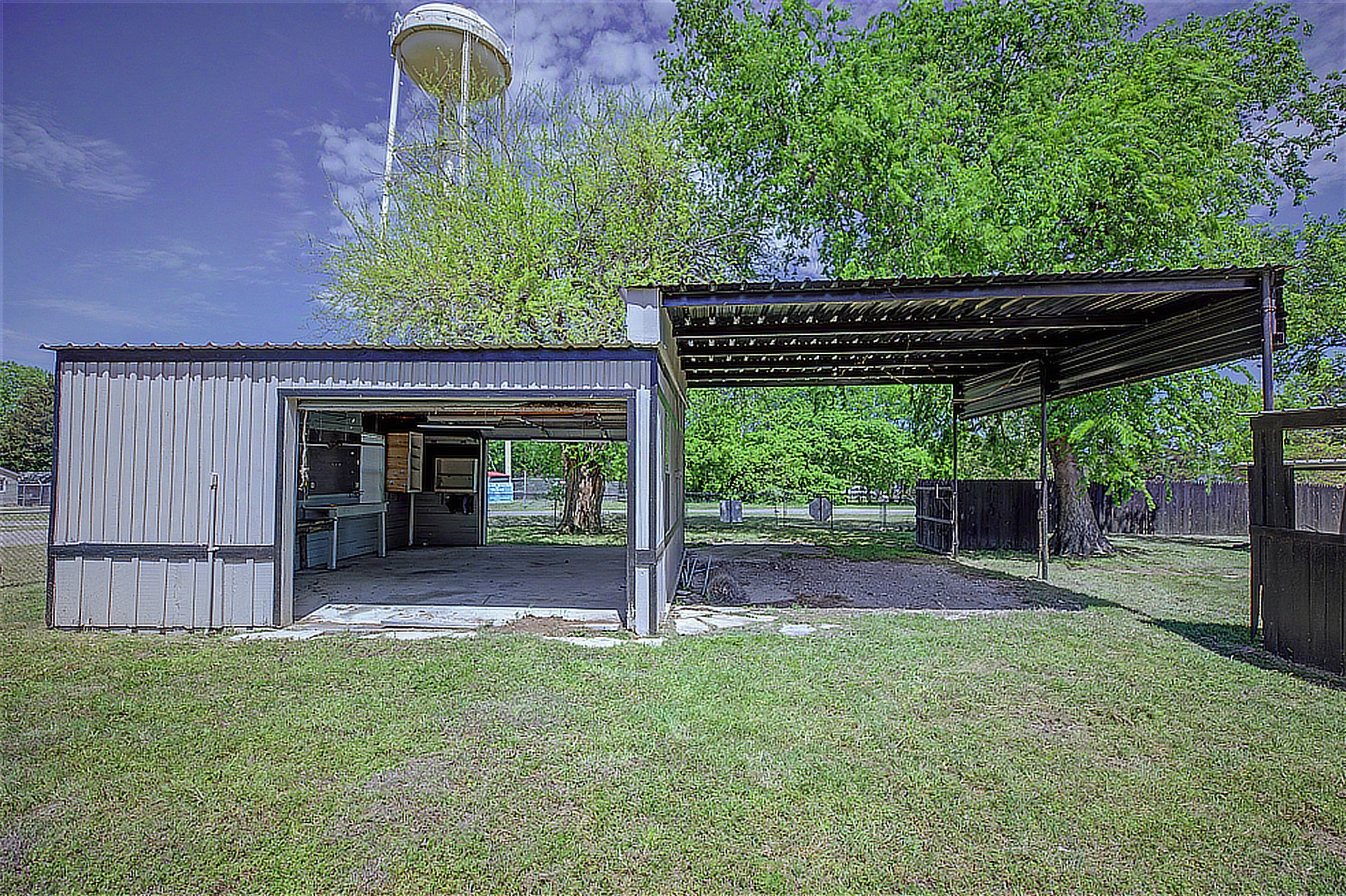 552 Oak Leaf Trail East Tawakoni TX 75472