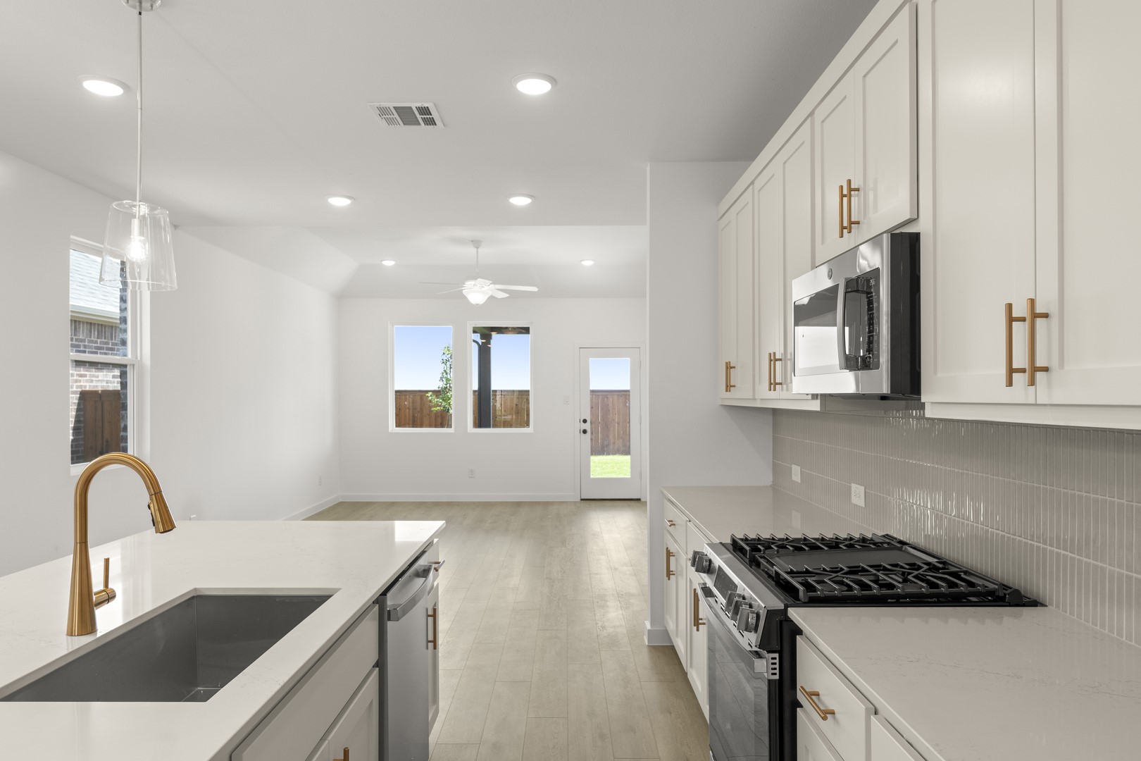 14166 Gallatin Street Pilot Point TX 76258