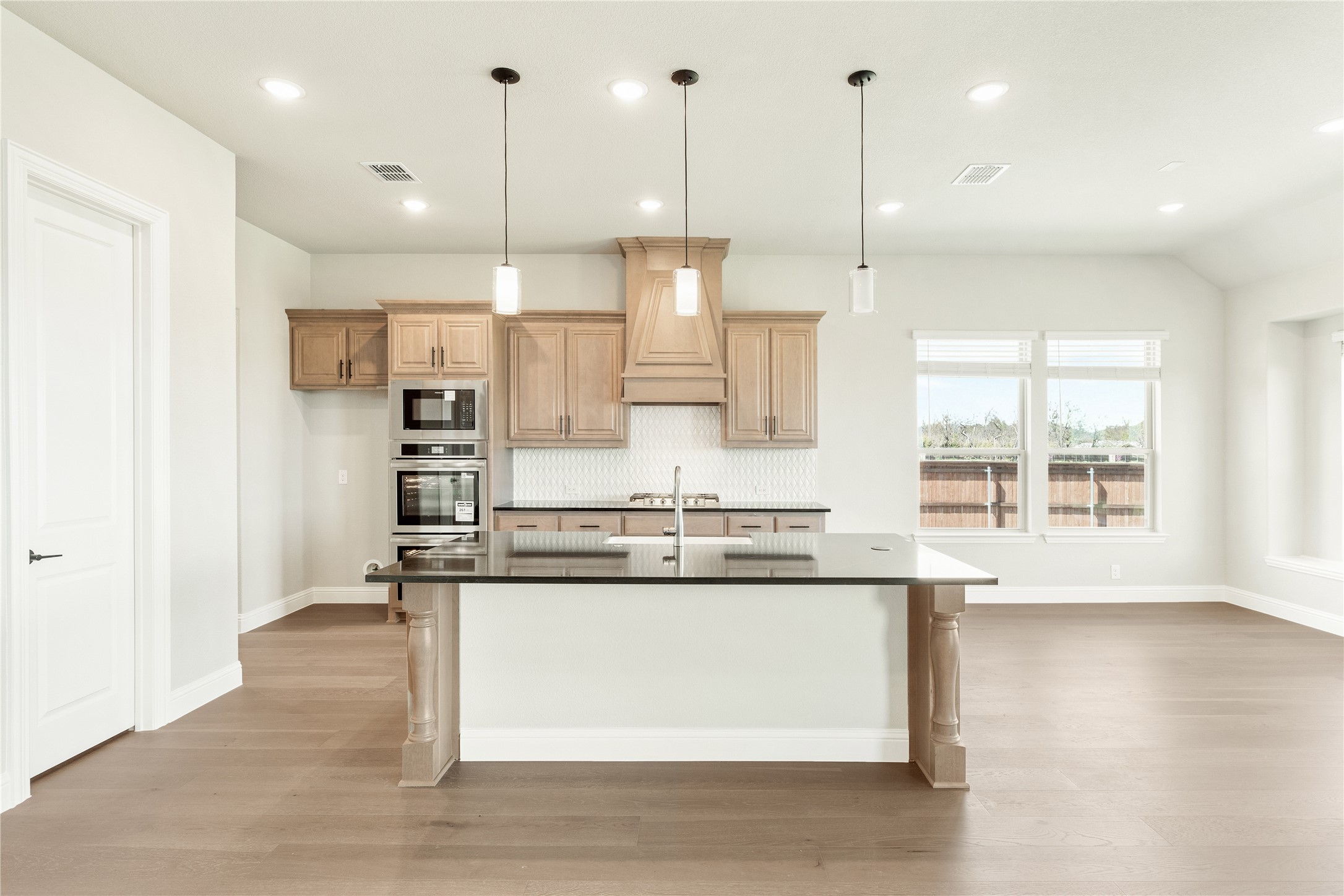 403 Birkdale Lane Red Oak TX 75154