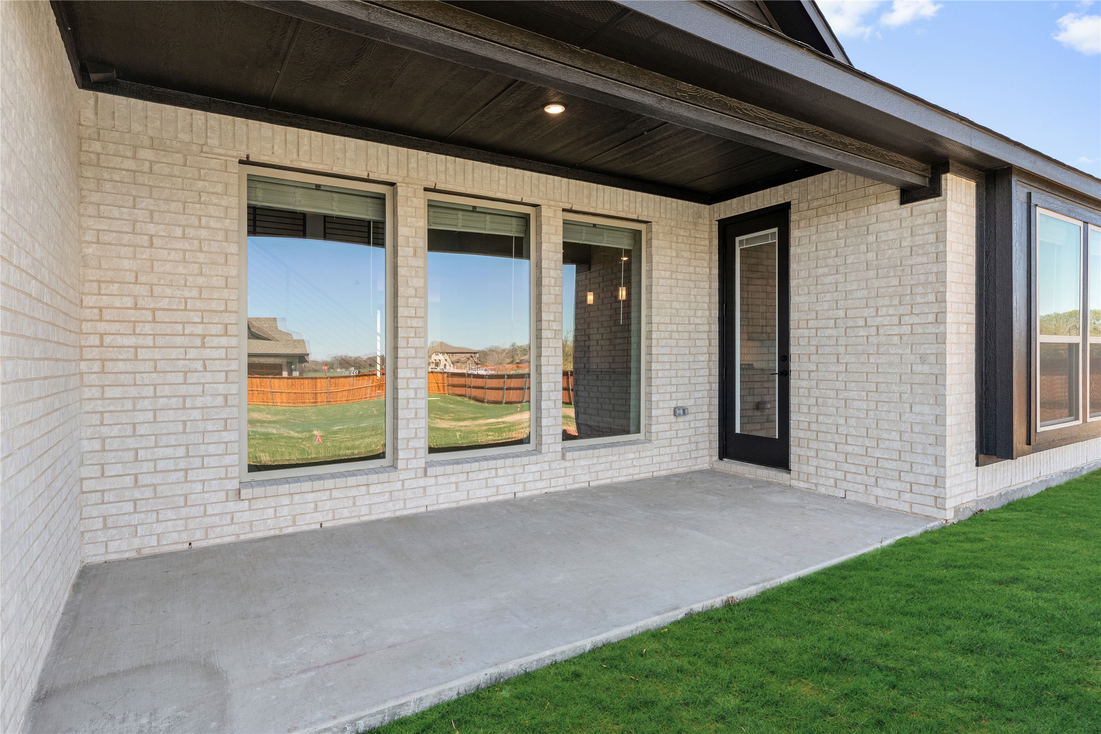 403 Birkdale Lane Red Oak TX 75154