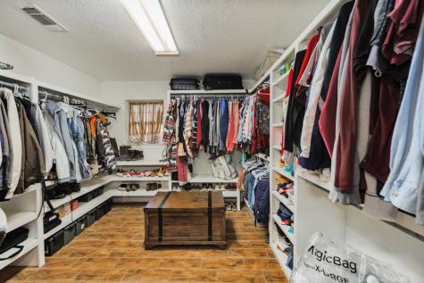 513 Patterson Street Bowie TX 76230