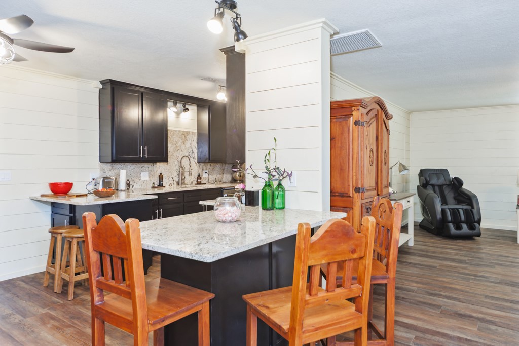 513 Patterson Street Bowie TX 76230