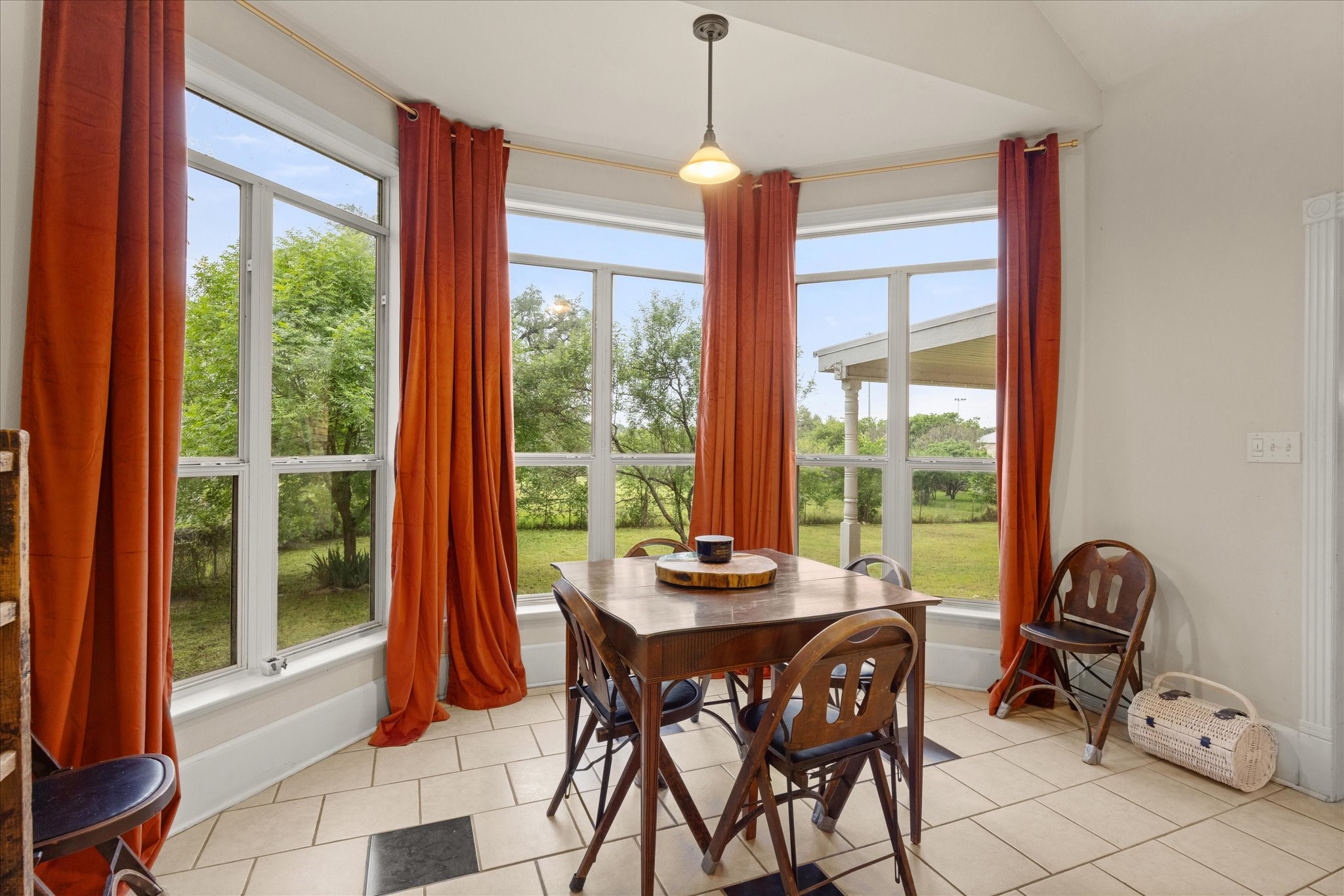 303 E Mclain Iredell TX 76649