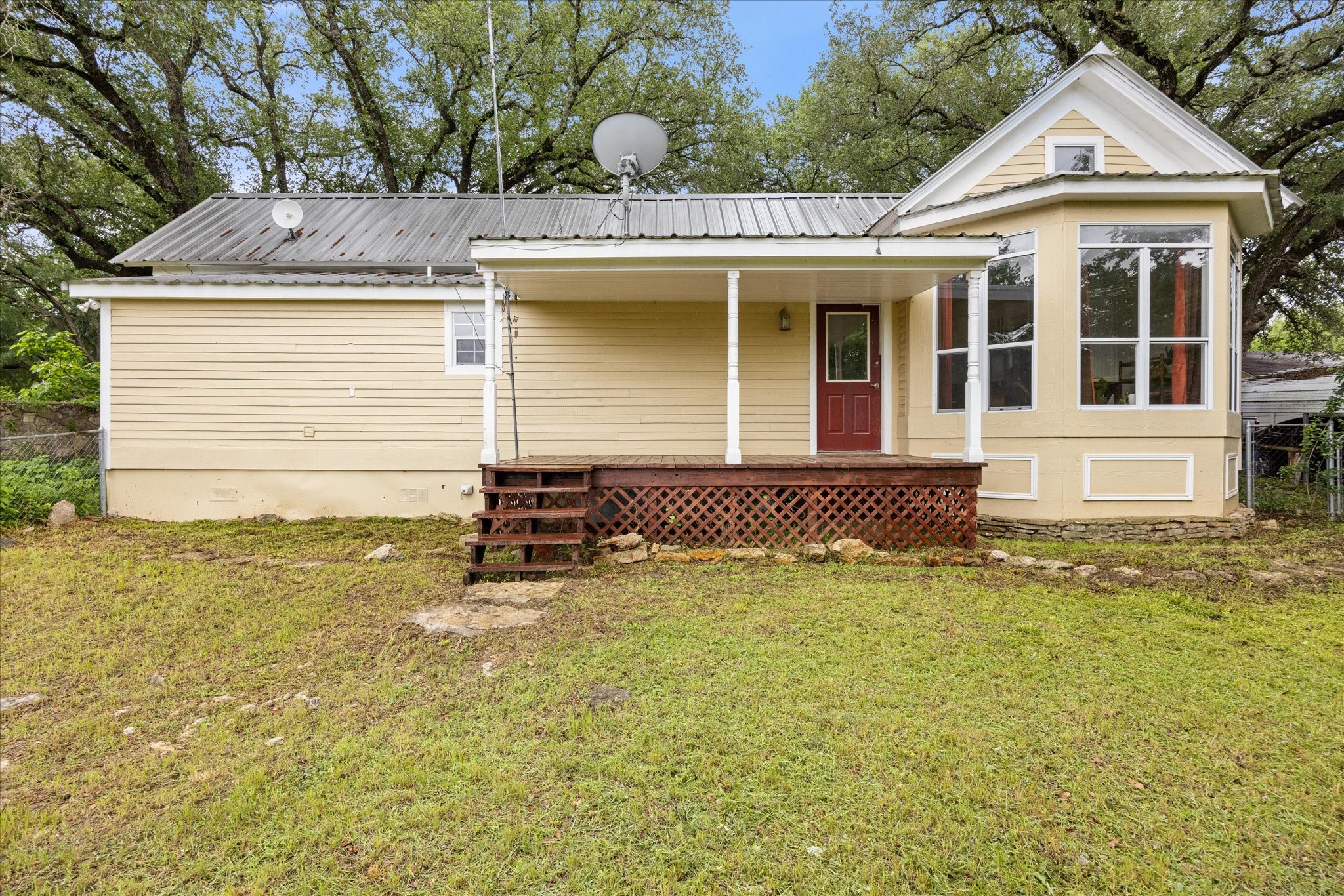303 E Mclain Iredell TX 76649