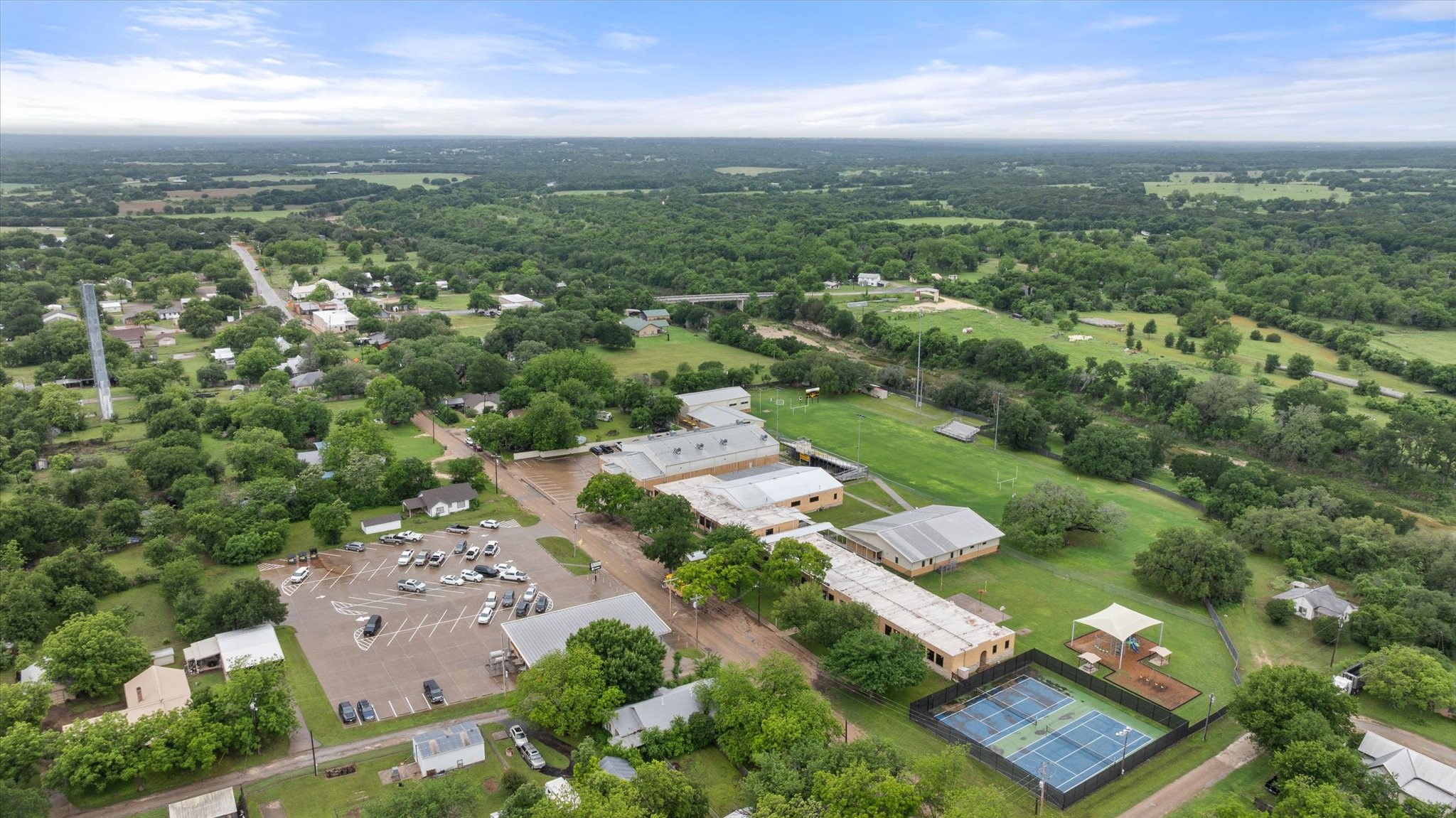 303 E Mclain Iredell TX 76649