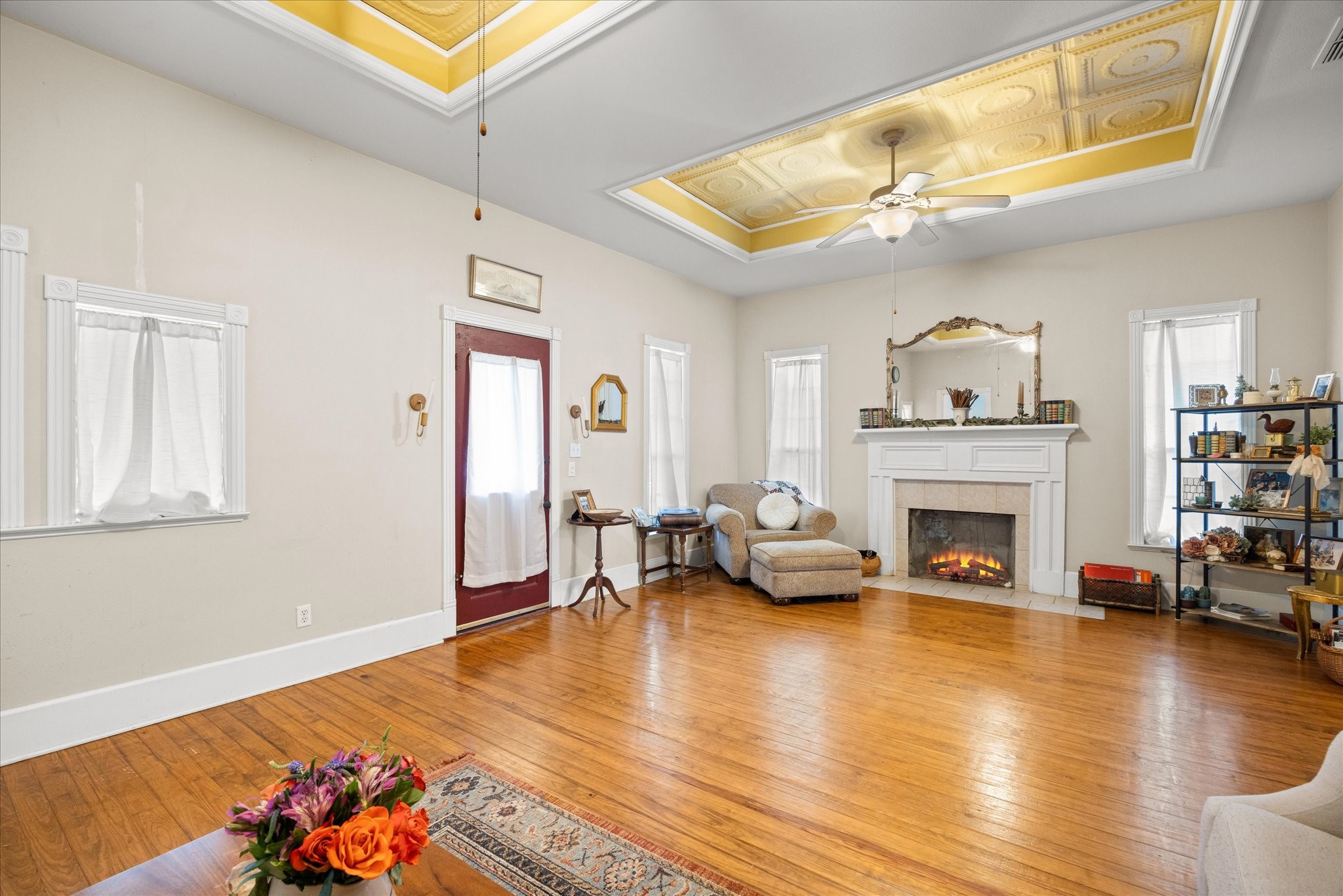 303 E Mclain Iredell TX 76649