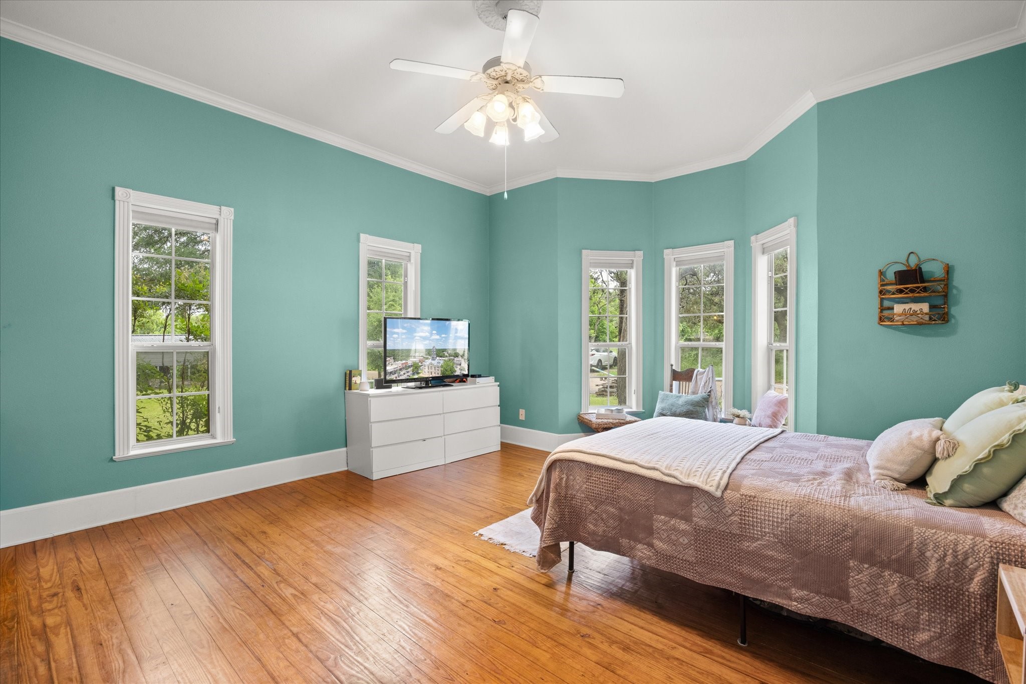 303 E Mclain Iredell TX 76649