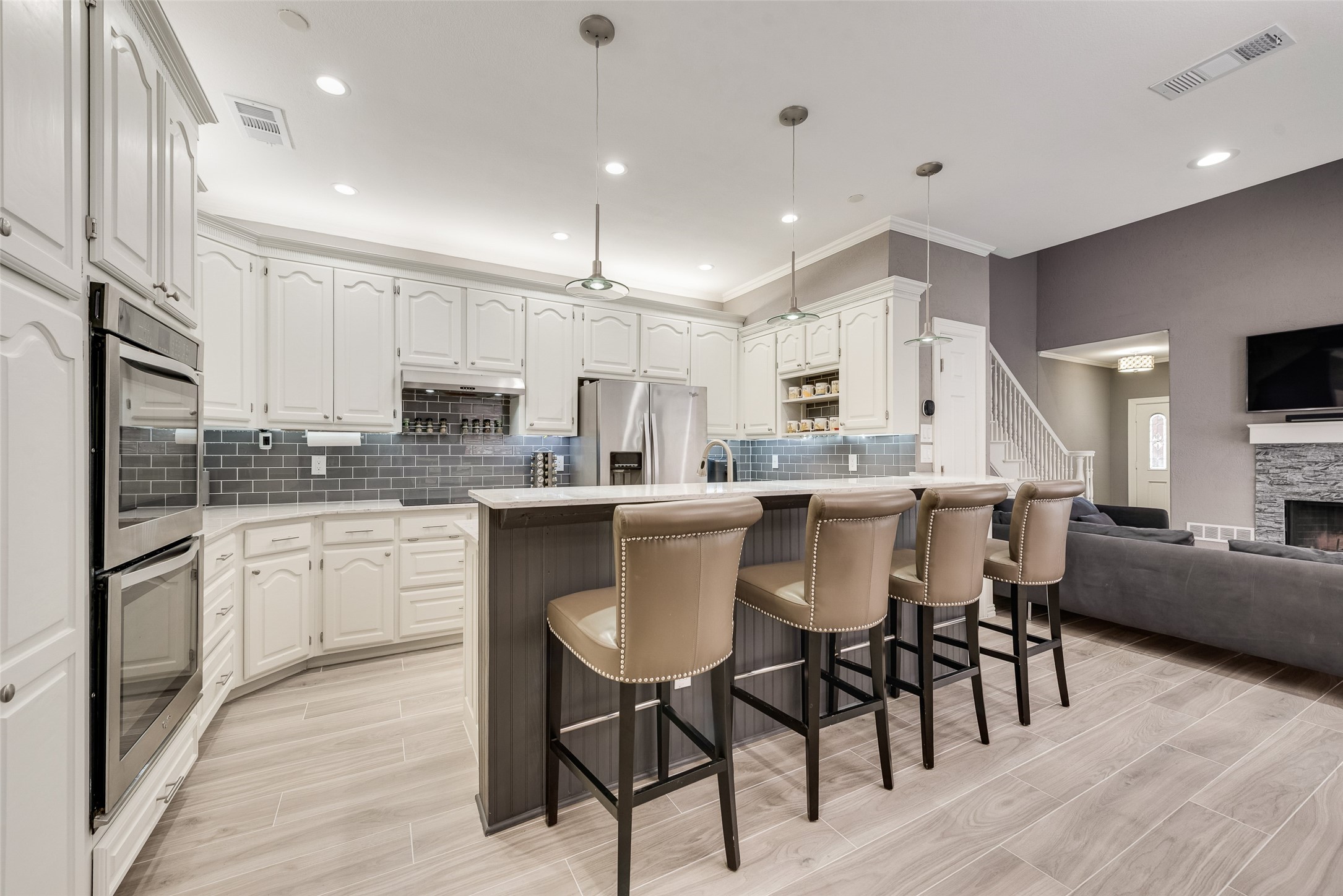 17060 Upper Bay Road Addison TX 75001