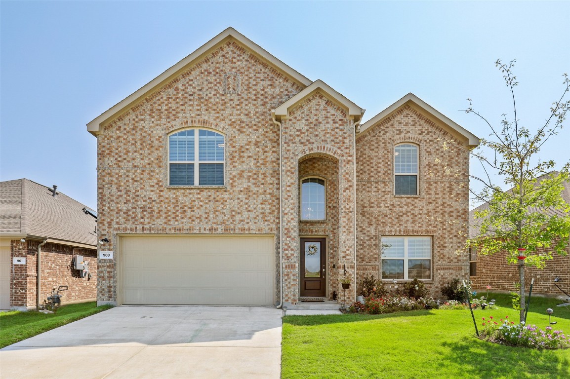 903 Rosewood Street Princeton TX 75407