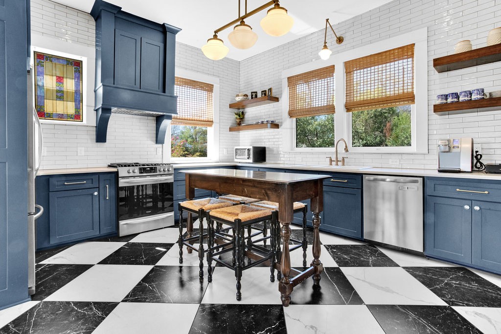 313 E Charnwood Tyler TX 75701