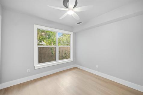 8034 Greenhollow Dallas TX 75240