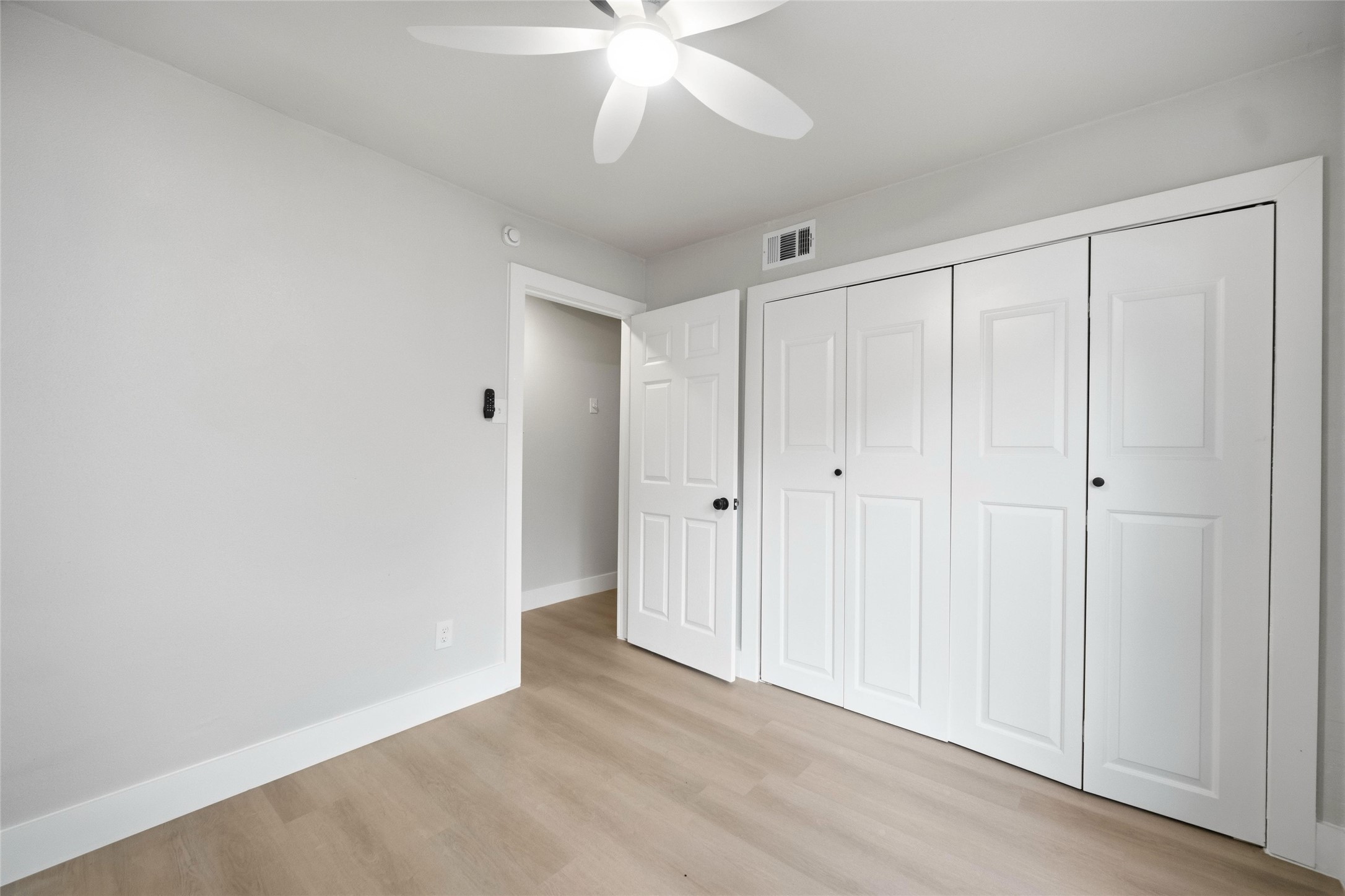 8034 Greenhollow Dallas TX 75240