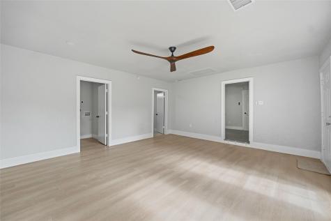 8034 Greenhollow Dallas TX 75240