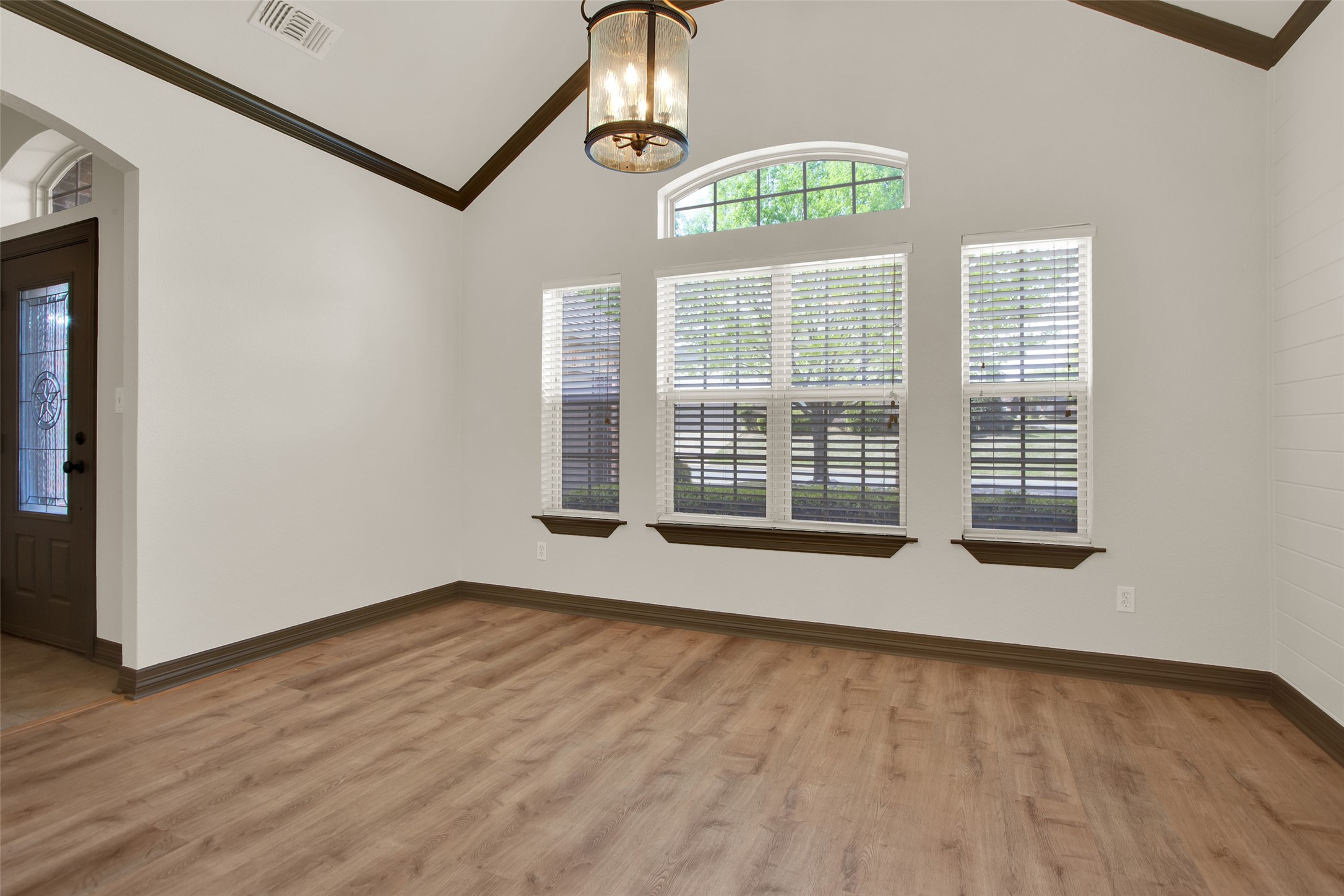 2111 Renaissance Drive Denison TX 75020