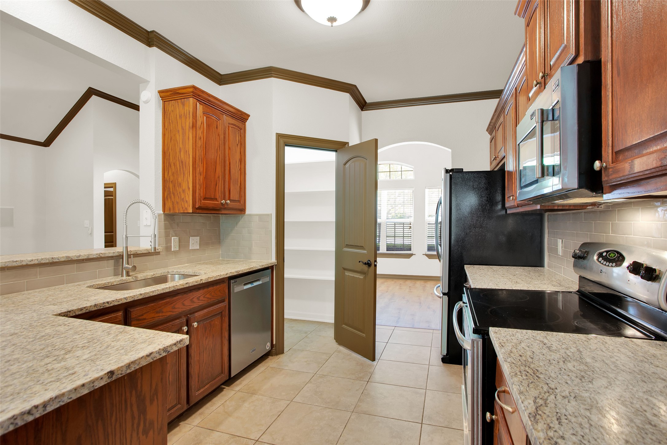 2111 Renaissance Drive Denison TX 75020