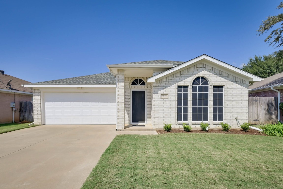 5812 Clarion Trail Arlington TX 76017