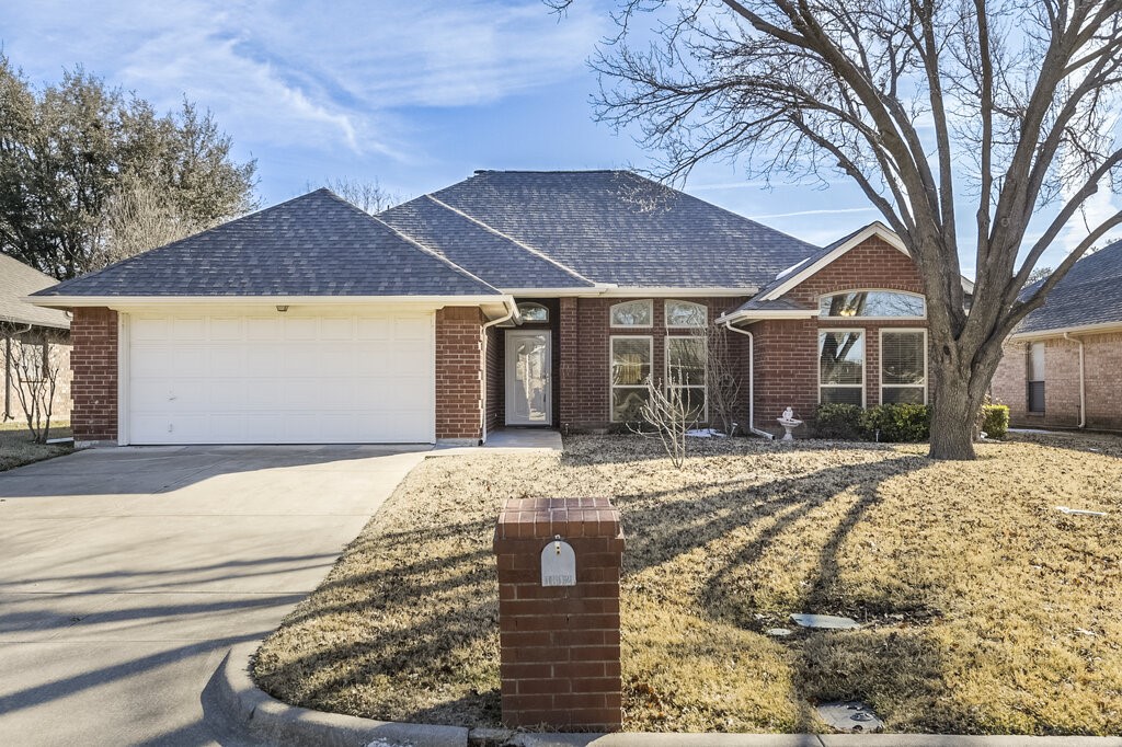 1312 Downwood Drive Burleson TX 76028