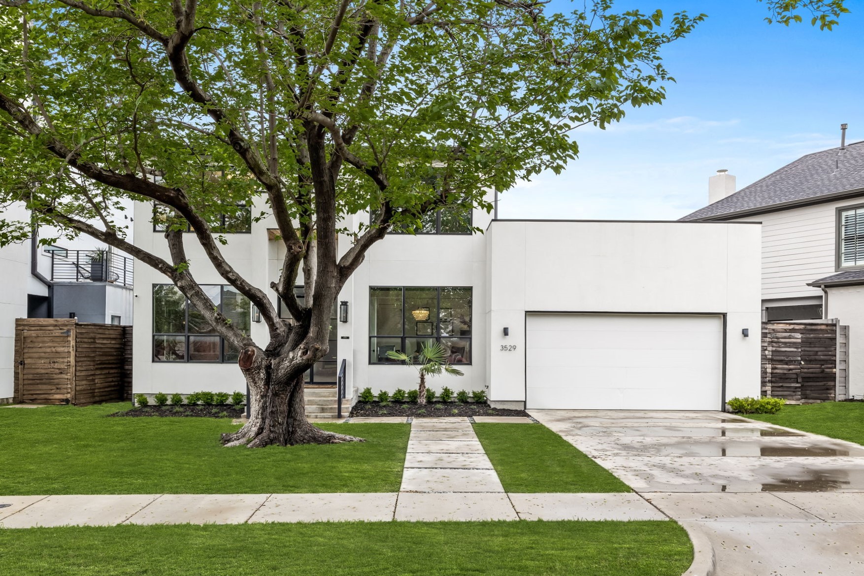 3529 N Versailles Avenue Dallas TX 75209