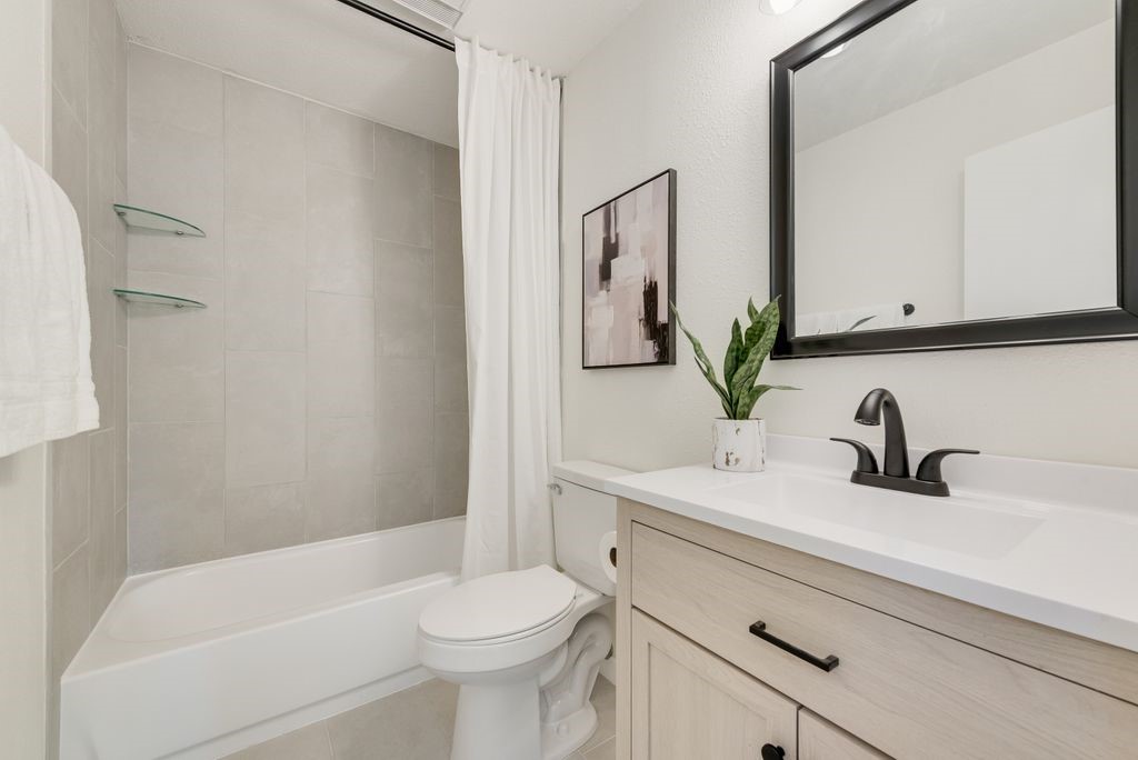 203 Sunset Court Arlington TX 76013