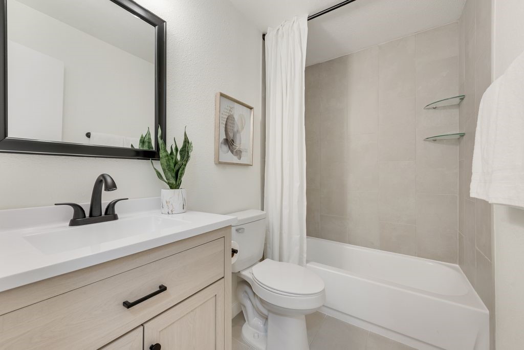 203 Sunset Court Arlington TX 76013