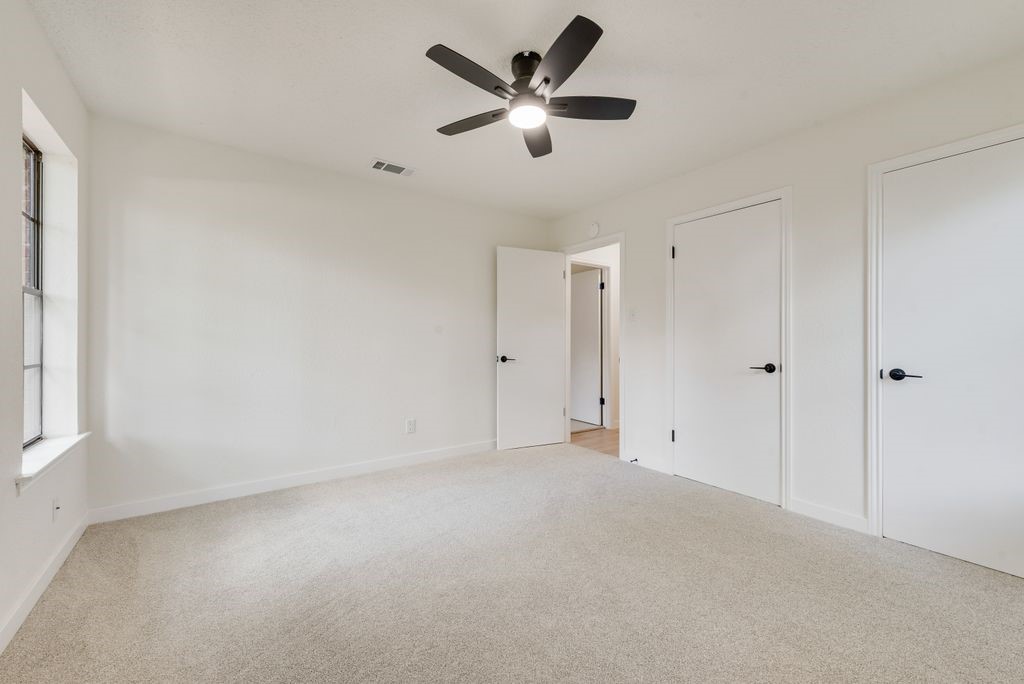 203 Sunset Court Arlington TX 76013