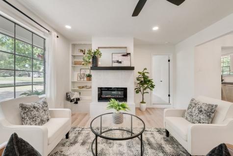203 Sunset Court Arlington TX 76013