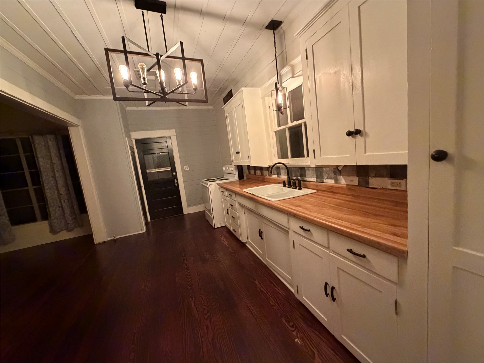 821 Ward Street Marlin TX 76661