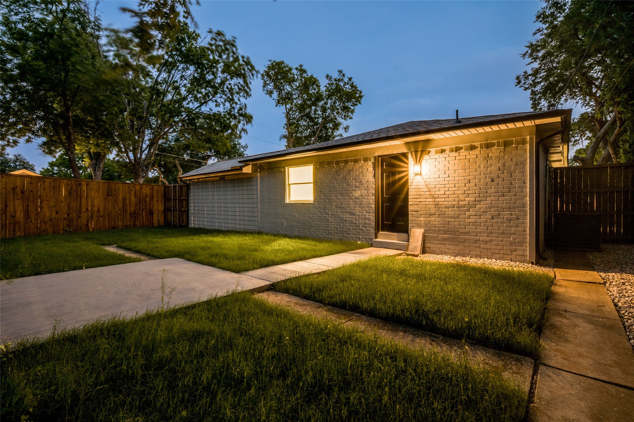 404 Jolee Street Richardson TX 75080