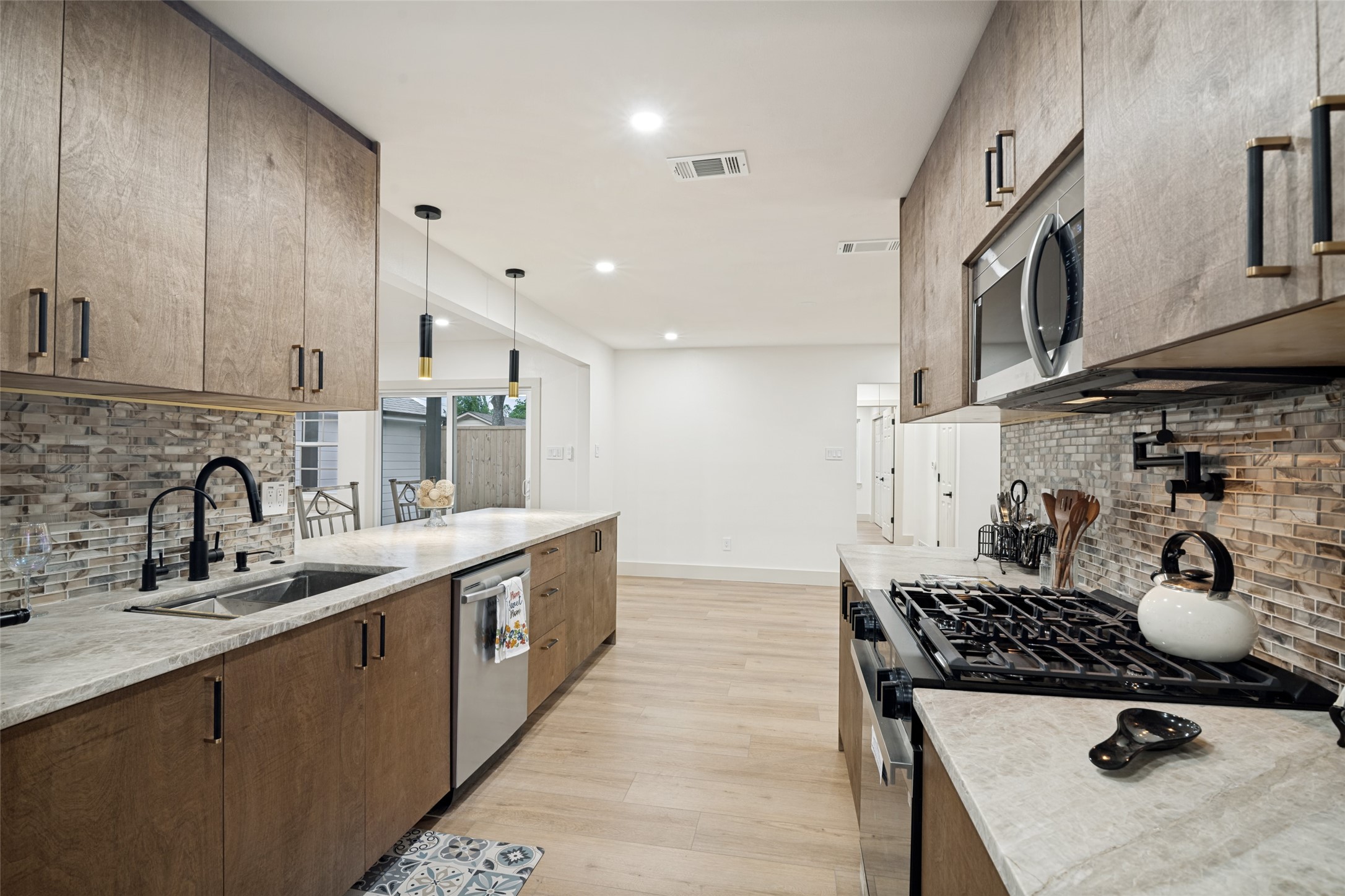 404 Jolee Street Richardson TX 75080