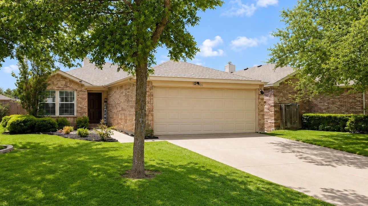 2002 Fairview Drive Forney TX 75126