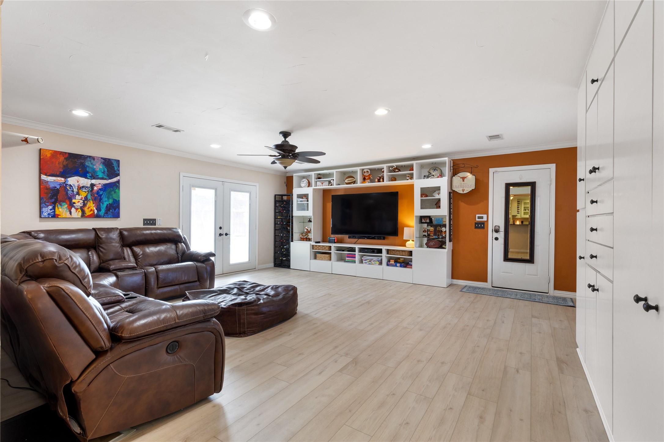 6818 Southpoint Drive Dallas TX 75248