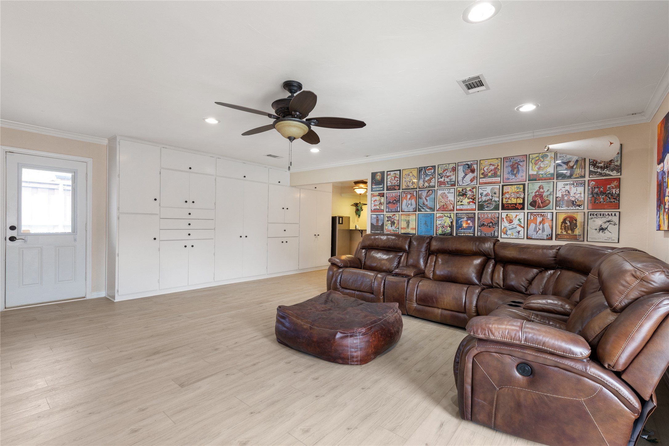 6818 Southpoint Drive Dallas TX 75248