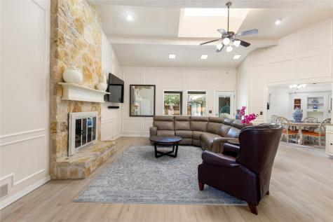 6818 Southpoint Drive Dallas TX 75248