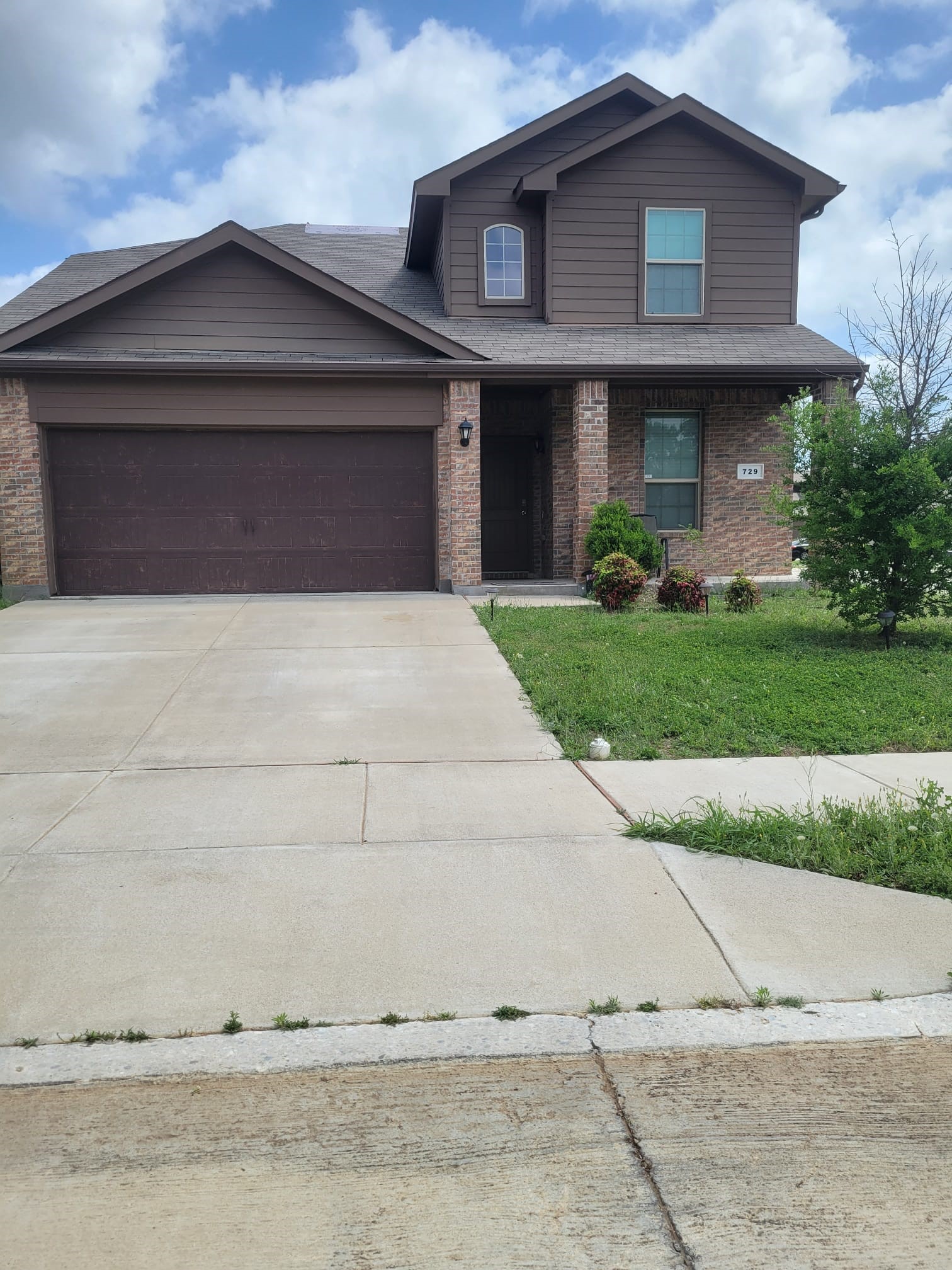 729 Buzzard Lake Trail Fort Worth TX 76120