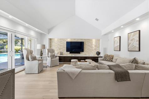 4418 Crooked Lane Dallas TX 75229