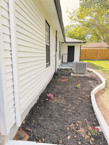 5713 Highland Avenue Haltom City TX 76117