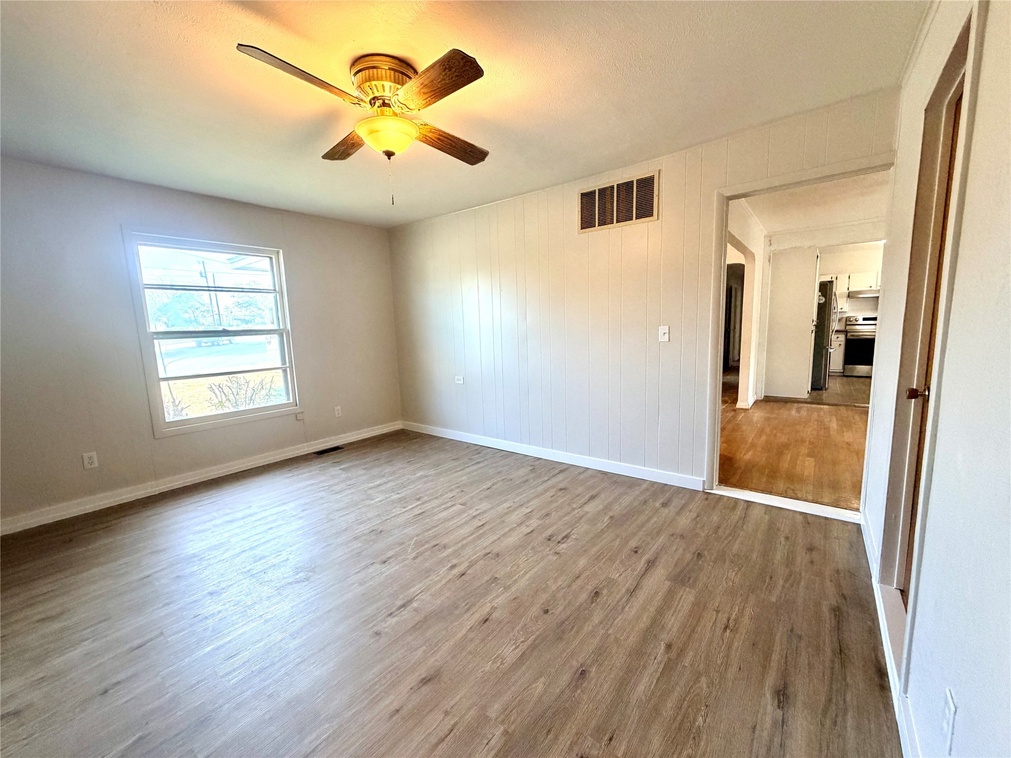 1611 Live Oak Street Goldthwaite TX 76844