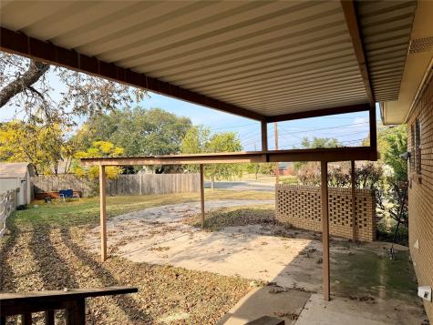 1611 Live Oak Street Goldthwaite TX 76844