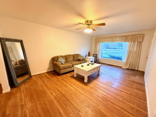 1611 Live Oak Street Goldthwaite TX 76844