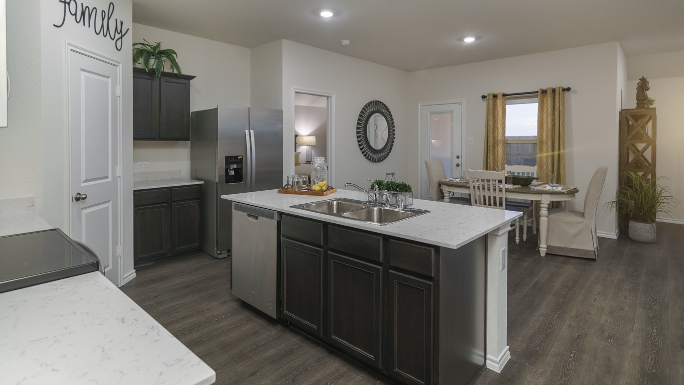 799 Barton Drive Ennis TX 75119
