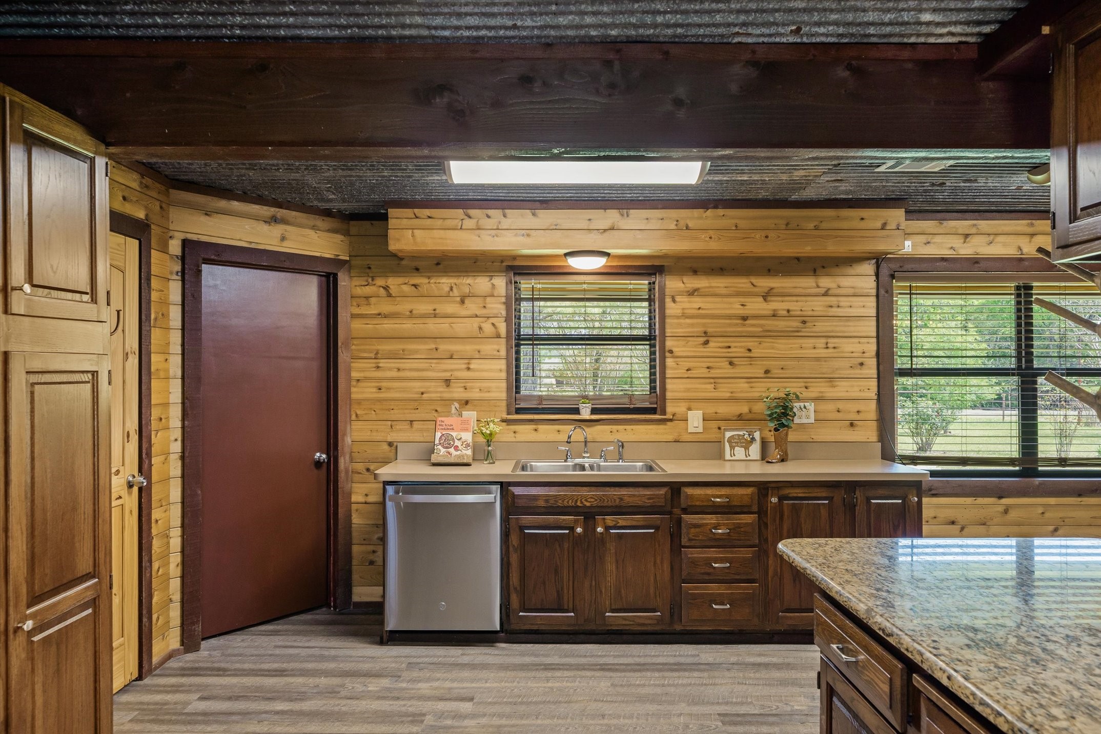 260 Vz County Road 3531 Edgewood TX 75117