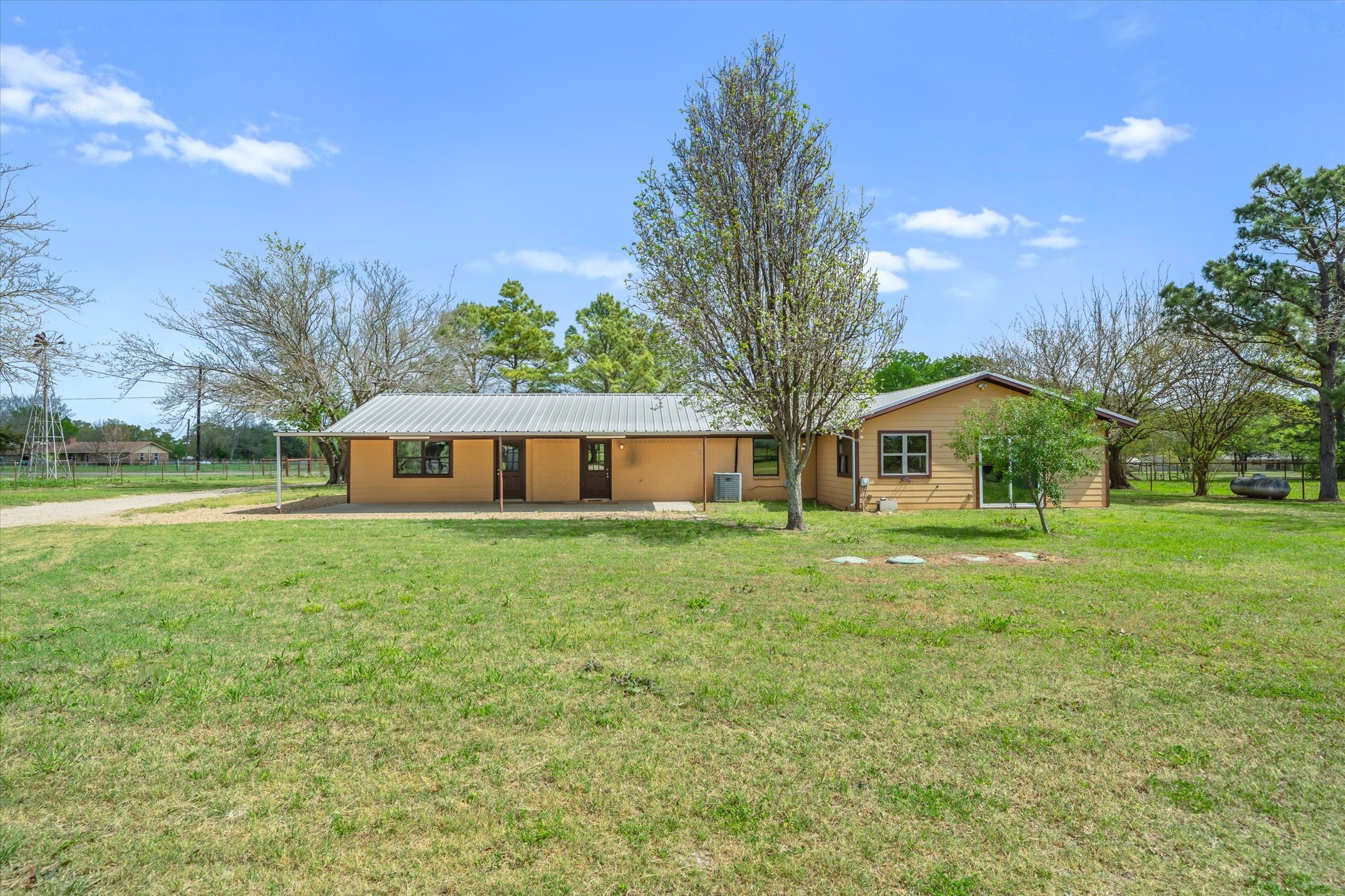 260 Vz County Road 3531 Edgewood TX 75117