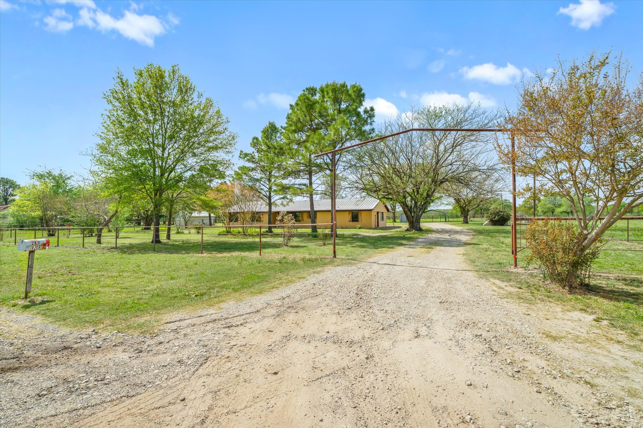 260 Vz County Road 3531 Edgewood TX 75117