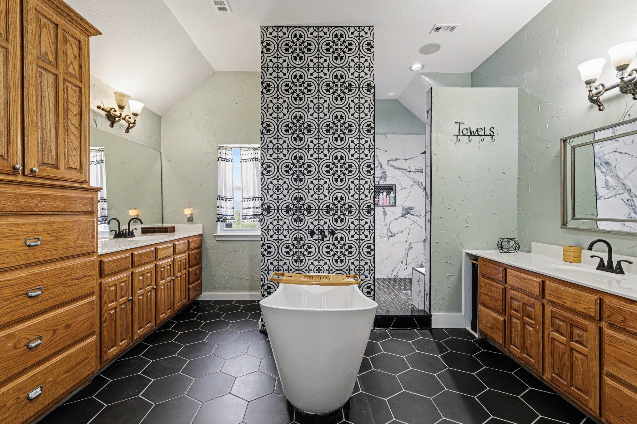 767 Farrar Road Waxahachie TX 75165