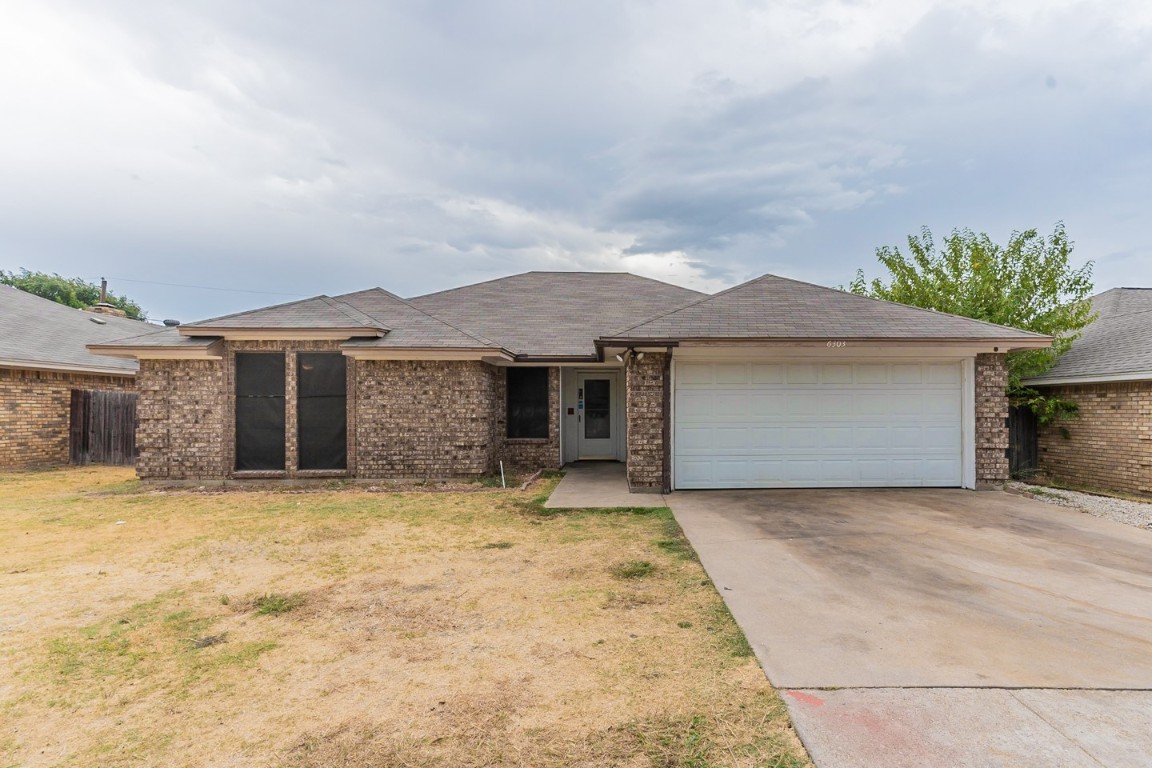 6303 Lotus Drive Arlington TX 76001
